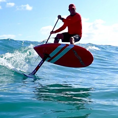 alex-aguera-sup-foiling