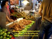 SUP in Thailand Floating Market